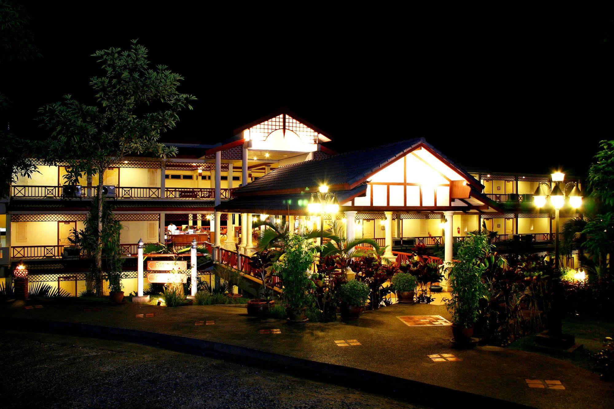 Khaolak Sunset Resort - Adults Only - Sha Extra Plus Кхаулак Экстерьер фото