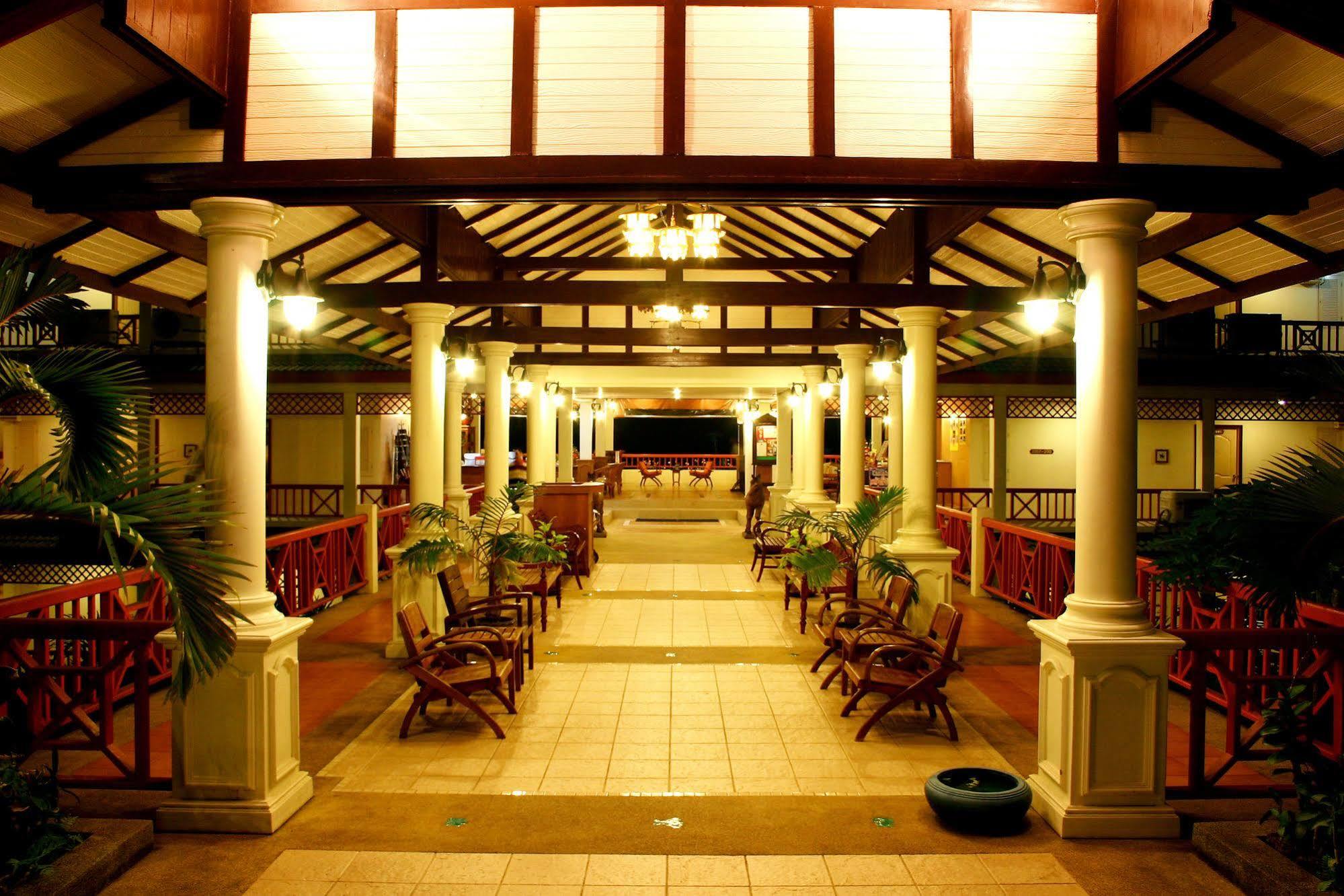 Khaolak Sunset Resort - Adults Only - Sha Extra Plus Кхаулак Экстерьер фото