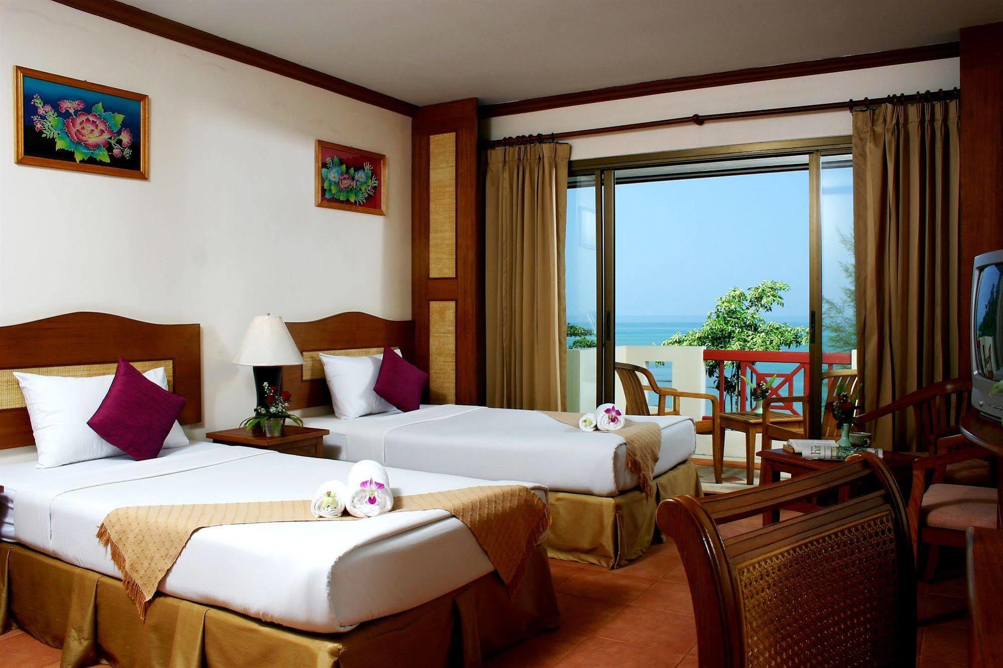 Khaolak Sunset Resort - Adults Only - Sha Extra Plus Кхаулак Экстерьер фото